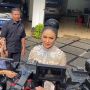 Anggota DPR Beda! Krisdayanti Pamer Lebaran Berbalut Sandal Hermes Total Rp 33 Juta