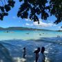Libur Lebaran di Ambon Maluku, Wisatawan Padati Pantai Natsepa untuk Makan Rujak