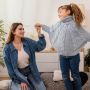 5 Hobi Menarik bagi Ibu Rumah Tangga yang Bisa Dilakukan Bareng Si Kecil!