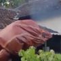 Video Sebuah Balon Udara dengan Api Membara Timpa Rumah Warga di Ponorogo