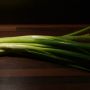 4 Tips Mudah Menyimpan Daun Bawang agar Tetap Segar Tahan Lama!