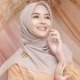 9 Artis Non Muslim Berhijab, Ada yang Dikira Sudah Jadi Mualaf