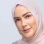 Dikira Pindah Server ke Islam, Ini Profil Cathy Sharon yang Semakin Cantik Menggunakan Jilbab