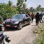 Mobil RI 1 Jokowi Diduga Nyangkut di Jalan Rusak Lampung, Warga Ngakak: Apalagi Kita Pak Tiap Hari Lewat