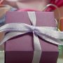 6 Hadiah Ulang Tahun untuk Suami Cuek agar Romantis, Istri Wajib Tahu!