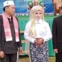 Unik, Pengantin Wanita Ini Milih Nyoblos Pilkades Dulu Sebelum Akad Nikah