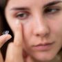 Berencana Memakai Softlens? Ini 4 Tips Memilih Softlens agar Nyaman Dipakai