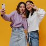 Senang Mengabadikan Momen Dalam Foto Punya Manfaat Psikologis Lho, Apa Saja?