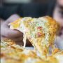 American Pie Supreme Cheese dari Dominos Pizza Jadi Sensasi di Sosial Media
