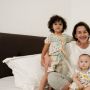 Urus Tanpa Babysitter, Begini Tips Dahlia Poland Atasi Rasa Cemburu Di Antara Anak-Anak