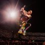 Viral Tiket Coldplay Ultimate Experience Dijual Rp 20 Juta, 'Itu Duduk di Pangkuan Chris Martin?'