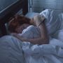 Sering Menggertakkan Gigi Saat Tidur? Kenali Tanda Sleep Bruxism