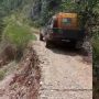 Bahaya Nih Pak Jokowi! Ada Jalan Rusak Berat di Kolaka, Bikin Kebutuhan Pokok Harganya Naik Hingga 100 Persen Lebih