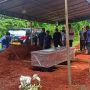 Meninggal karena Covid-19, Pemakaman Eeng Saptahadi Dilakukan dengan Protokol Kesehatan