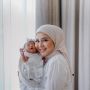 7 Potret Kesha Ratuliu Lahirkan Anak Kedua di Usia 24 Tahun, Wajah Bayi jadi Sorotan!