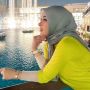 Jalan-Jalan ke Dubai, Oufit Syahrini Dicibir Kayak Lontong: Kostumnya Aneh, Apa Nggak Gerah?