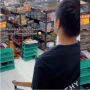 Salut! Bos Ini Langsung Bangun Musala Usai Lihat Karyawan Salat di Lorong Rak