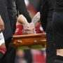 Harus Ditandu ke Luar Lapangan, Manchester United Terancam Tanpa Antony di Final Piala FA