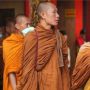 Dibilang Mirip Aktor Laga dan Murah Senyum, Ini Potret Biksu Thailand Luang Phi New yang Punya Banyak Fans di Indonesia