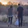 5 Kesalahan Parenting yang Sebabkan Anak Tidak Percaya Diri, Segera Hindari