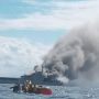 Penampakan Kapal Perang KRI Teluk Hading 538 Terbakar Keluarkan Asap Tebal