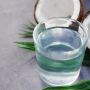 Bisa Jadi Skincare Alami, Inilah 7 Manfaat Minyak VCO untuk Kecantikan