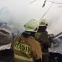 Diduga Gara-gara Bakar Sampah, Sebuah Bedeng dan Mobil Pickup Terbakar di Jakarta Timur