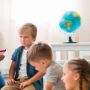 5 Cara Asyik Mengajar Bahasa Inggris untuk Anak TK, Jangan Dipaksa Menulis!