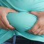 6 Tips Mengatasi Perut Buncit, Hindari Makan Berlebihan!