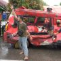 Penampakan Angkot Tertabrak KRL di Depok, Rusak Parah!