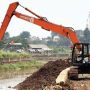 Penanggulangan Banjir, Pemkot Jakbar Lakukan Normalisasi 189 Saluran Air Sepanjang 2023