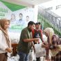 Harga Sembako Melambung Jelang Idul Adha, Relawan SandiUno Berikan Sembako Murah Warga Gresik