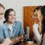 Mengenal Apa Itu Social Butterfly, Ekstrovert Ceria yang Suka Bergaul dan Penuh Pesona