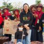 Ajak Putrinya Melihat Lomba Daur Ulang, Mbak Cicha Ajak Masyarakat Terapkan Gaya Hidup Minim Sampah