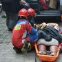 Evakuasi Pria Berbobot 200 Kilogram di Jakpus Berjalan Dramatis, Butuh 1 Jam untuk Lalui Gang Sempit