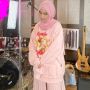 6 Inspirasi Outfit Colorful ala Fatin Shidqia, Cewek Kue Merapat!