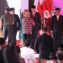 Turunkan Angka Stunting, Ganjar Disematkan Penghargaan Satyalencana Wira Karya