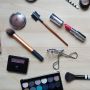 6 Dampak Penggunaan Makeup Kedaluwarsa bagi Kesehatan, Bisa Bikin Kulit Jadi Rusak!