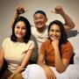 Hanung Bramantyo Foto Bareng Nikita Mirzani, Netizen: Hati-Hati Mas