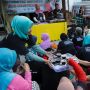 Kembangkan UMKM, Kowarteg Indonesia Gelar Pelatihan Pembuatan Brownies Lumer di Gresik