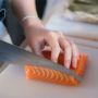 Suka Makan Sashimi? Simak 5 Tips Penting Memilih Salmon Segar