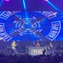 Epik High Sukses Guncang Panggung CXO Media Live On Stage, Asyik Siram Air hingga Lempar Baju