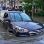 4 Langkah Menyetir Mobil dengan Aman saat Banjir