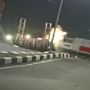 Detik-detik Kereta Api Tabrak Truk Trailer di Semarang, Sempat Ada Kobaran Api