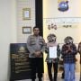 Hina Polisi di Medsos, Ibu dan Anak Ditangkap Polres Agam