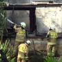 Ditinggal Pemilik Kerja, 1 Rumah di Condet Ludes Terbakar