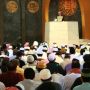 9 Amalan Sunnah Hari Jumat Sesuai Anjuran Rasul, Membaca Surat Al-Kahfi