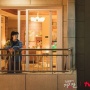 Sinopsis Drama Korea My Lovely Liar Episode 1, Pertemuan di Balkon Apartemen