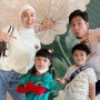 Anak Nycta Gina Skip Merangkak Diduga karena Salah Pola Asuh, Kurang Stimulasi?