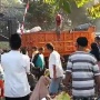 Viral, Warga Jogja Berebut Buang Sampah ke Truk Pengangkut Usai TPST Piyungan Ditutup